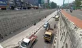 Penutup got underpass Mampang Prapatan, Jakarta Selatan, yang rusak dan menyebabkan macet parah 