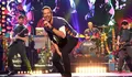 Mengejutkan, Chris Martin Lempar Pantun ‘Pinjam Seratus’ di Konser Coldplay Jakarta