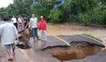 Hati-hati! Ruas Jalan Nasional Lintas Barat Batang Toru - Mandailing Natal Putus Total Gegara Diterjang Banjir