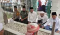 Berkunjung ke Ponpes Musthafawiyah Purba Baru, Pj Gubernur Sumut Berziarah ke Makam Syekh Musthafa Husein Nasution