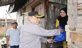 Bentuk Kepedulian Polri, Kapolres Padangsidimpuan Berikan Bantuan Sembako  Warga Kurang Mampu.