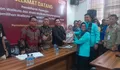 Paslon Susanti - Ronald Daftar Sebagai Calon Walikota/Wakil Walikota ke KPU Pematangsiantar 
