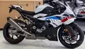 BMW S 1000 RR Indonesia: Superbike Bertenaga 206 HP dengan Teknologi Balap, Desain Agresif, dan Performa Tanpa Kompromi!