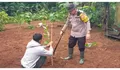 Polsek Cibinong Dukung Program Bupati Bogor Melalui Penanaman Hutan Kota di Pakansari