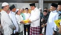 Bobby Nasution Salat Tarawih Perdana di Lokasi Terdampak Bencana Tukka Tapteng