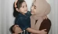 Fenomena Foto Polaroid AI Bareng Masa Kecil, Jadi Wadah Netizen Nostalgia, Curhat Impian Hidup, hingga Ungkapan Maaf untuk Diri Sendiri