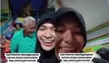 Viral Pengungsi Pria di Sumut Berseragam Daster, Ngadu ke Bobby: Bantuan Sandang Minim, “Nggak Kebagian Baju Laki-Laki Pak”