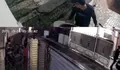 Aksi Maling Motor di Jatiwaringin Terekam CCTV, Honda PCX Putih Raib dari Teras Rumah