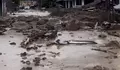 Lumpur dan Bongkahan Batu Berserakan, Agam Sumatera Barat Diterjang Banjir Lagi