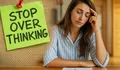 Overthinking Tiap Malam? Ini Cara Ngalahin Pikiran Sendiri Ala Psikolog yang Wajib Kamu Coba!