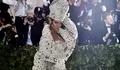 Rihanna Mendadak Absen di MET Gala 2024 Karena Sakit Flu