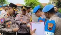 Polisi Polres Salatiga yang Jambangnya Tidak Rapi Langsung Dicukur Bidpropam Polda Jateng, Ditegur Lalu Dihukum Push Up