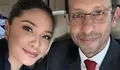 Raut Cemas di Wajah Istri Nadiem Makarim usai Hadiri Praperadilan, Ungkap Kondisi sang Suami yang Baru Pulih dari Operasi