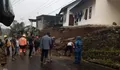 Longsor di Legokbarong Kiarapedes, Mobil Sementara Tak Bisa Lewat
