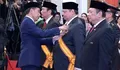 Airlangga dan Luhut Diganjar Penghargaan Bintang RI Utama dari Jokowi! Bukti Kerja Keras Menteri Hits di Istana Negara