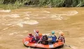 Siswa SMKN 1 Ciomas Terjun ke Sungai Cisadane, Tim SAR Kerahkan Drone untuk Pencarian