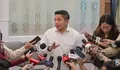 Seskab Teddy Klarifikasi Isu Prabowo Pakai Dua Pesawat Kepresidenan saat Kunjungan Luar Negeri