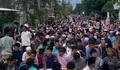 Viral Antrean Tarawih Ramadan 1447 Hijriah di Sumenep, Zakat Mal Rp300 Ribu Jadi Sorotan