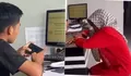 Viral Dugaan Klinik Abaikan Pasien Lansia Sesak Napas, Keluarga Soroti Petugas Diduga Main Game