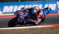 Toprak Razgatlioglu Crash di Mandalika, Bahu Kanan Dislokasi Usai Highside di Tikungan 13