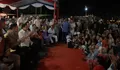 Suasana Malam Tahun Baru Remaja hingga Orang Tua Tapsel di Pengungsian Bareng Prabowo: Senang Sekali!