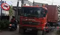 Kontainer Bebas Melintas di Jam Sibuk, Warga Sidoarjo Sebut Aturan Diduga Hanya Formalitas