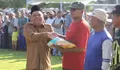 Pemkab Jombang Salurkan 2.495 Bansos PPKS dan PSKS, Warga Terima Uang Tunai dan Beras