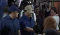 Bahagia Ibu di Bantaran Rel Senen Saat Prabowo Datangi: Terima Kasih Sudah Mau Cium Anak Saya