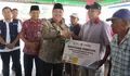 Perkuat Ketahanan Pangan, Pemkab Jombang Salurkan Bantuan Beras dan Minyak di Plandaan