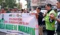 Gelar Aksi di PN dan Kejari, Ratusan Driver Ojol Jombang Tuntut Pembebasan Nadiem Makarim