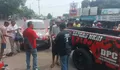 Masyarakat Kota Pekalongan Senang Saat Terima Bungkusan Sarapan dan Kaos Bergambar Paslon Andika Perkasa dan Hendrar Prihadi dari Tim Pemenangan