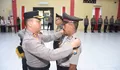 Jelang Purna Tugas, Dua Personel Polres Bulukumba Dapat Penghargaan Pangkat