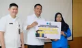 Bupati Bantaeng Serahkan Dua Paket Umroh Gratis ke Pegawai RSUD Prof Anwar Makkatutu