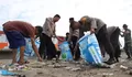 TNI-POLRI Bersama Instansi Terkait Gelar Aksi Bersih Pantai di Bulukumba