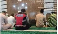 Sholat Subuh Keliling Polsek Lubuk Baja Pererat Kedekatan Polisi dengan Masyarakat