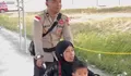Satbinmas Polresta Barelang Berikan Pelayanan Humanis pada Penumpang Sakit di Pelabuhan Bintang 99 Batu Ampar