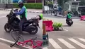 Oknum Driver Ojol Diduga Intimidasi Pesepeda yang Sudah Berada di Jalur Khusus, Polres Jakpus Sebut Bakal Lakukan Tindak Lanjut