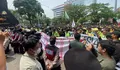 Tolak Revisi UU Pilkada, 1.000 Mahasiswa Semarang Demo Besar Geruduk Kantor Gubernur