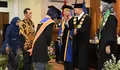 Dika Salma Laili, Anak Buruh Bangunan Dinobatkan Jadi Wisudawan Terbaik USM