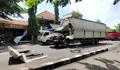 Sopir Tronton Alami Microsleep, Tronton Tabrak Truk Dump di Pantura Kota Kendal