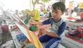 Lestarikan Seni Khas Kaliwungu, Anak TK di Kaliwungu Lukis Payung Kertas