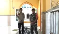 Polsek dan Koramil Lirung Intensifkan Patroli Pengamanan Solat Tarawih