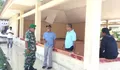 Babinsa Desa Tule Sertu Sertu Yerobeam Larenaung Melaksanakan Komsos, Perkuat Kemitraan Bersama Warga Desa Tule