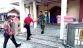 Babinsa Koramil 1312-07/Miangas, Serka Dirson Lalonsang Laksanakan Pengamanan Ibadah di Gereja