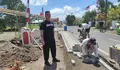 Pembangunan Paving Blok Tahap I Desa Winebetan Dikerjakan, Hukum Tua Farry Sambeka Libatkan Warga Setempat