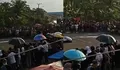 Viral Motor Sedang Balap Tabrak Penonton "Pagar Hidup", Netizen Soroti Sirkuit Low Budget