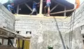 Bakti Skala Besar Babinsa Koramil 04/Rainis Bantu Dalam Giat Rehab RTLH