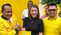 Resmi Nakhodai Partai Golkar Sulut, dr. Michaela Paruntu Terima SK dari Bahlil Lahadalia