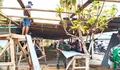 Koramil 08/Melonguane Turut Membantu Pembuatan Bansal Duka