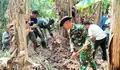 Satgas TMMD Wilayah Koramil Lirung Laksanakan Pengambilan Material Tanah Liat untuk Pembangunan Sumur Bor